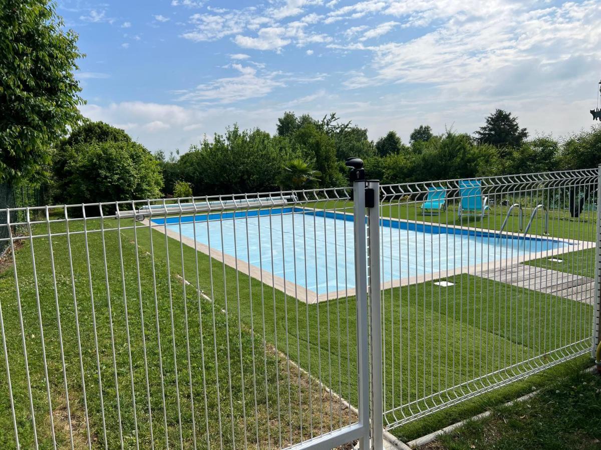 Gite De L'Ebaupin Louchy-Montfand Exterior photo